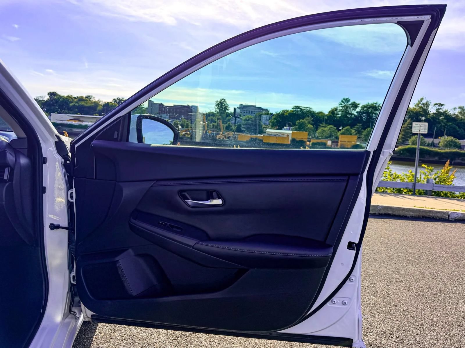 Used 2023 Nissan Sentra SV FWD image 10