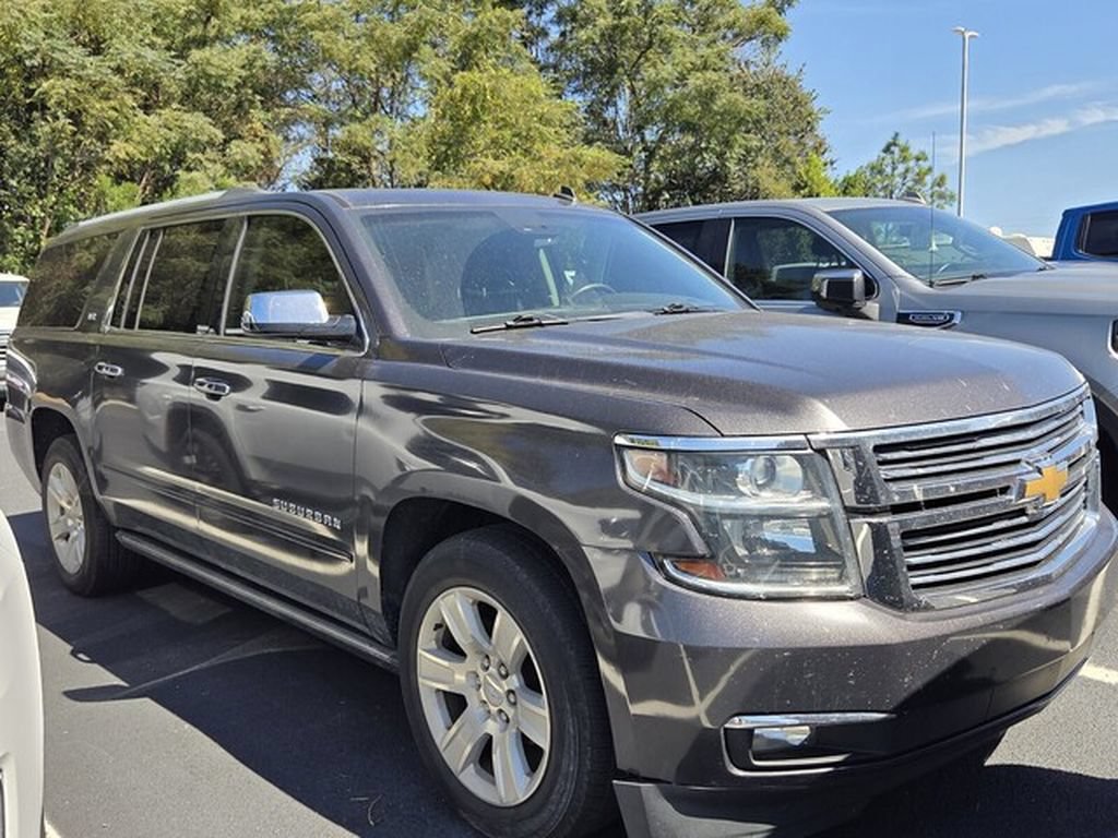 Used 2015 Chevrolet Suburban LTZ RWD image 8