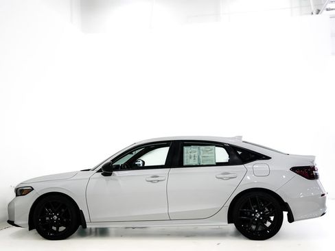 Used 2025 Honda Civic Sport image 5