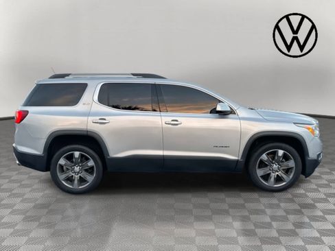 Used 2018 GMC Acadia SLT w/ LPO, Cargo Package image 2