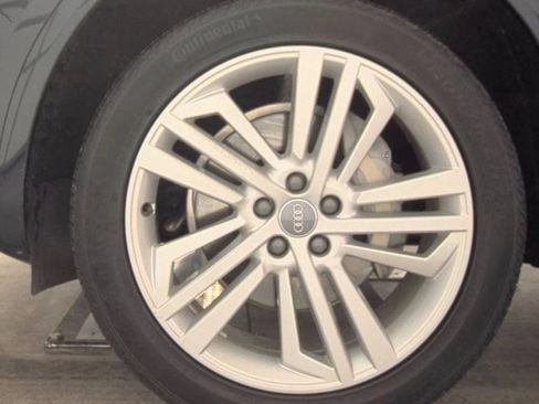 Used 2018 Audi Q5 2.0T Premium Plus w/ Premium Plus Package image 11