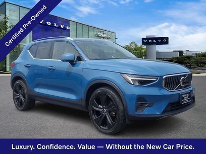 Certified 2023 Volvo XC40 B5 Plus w/ Climate Package
