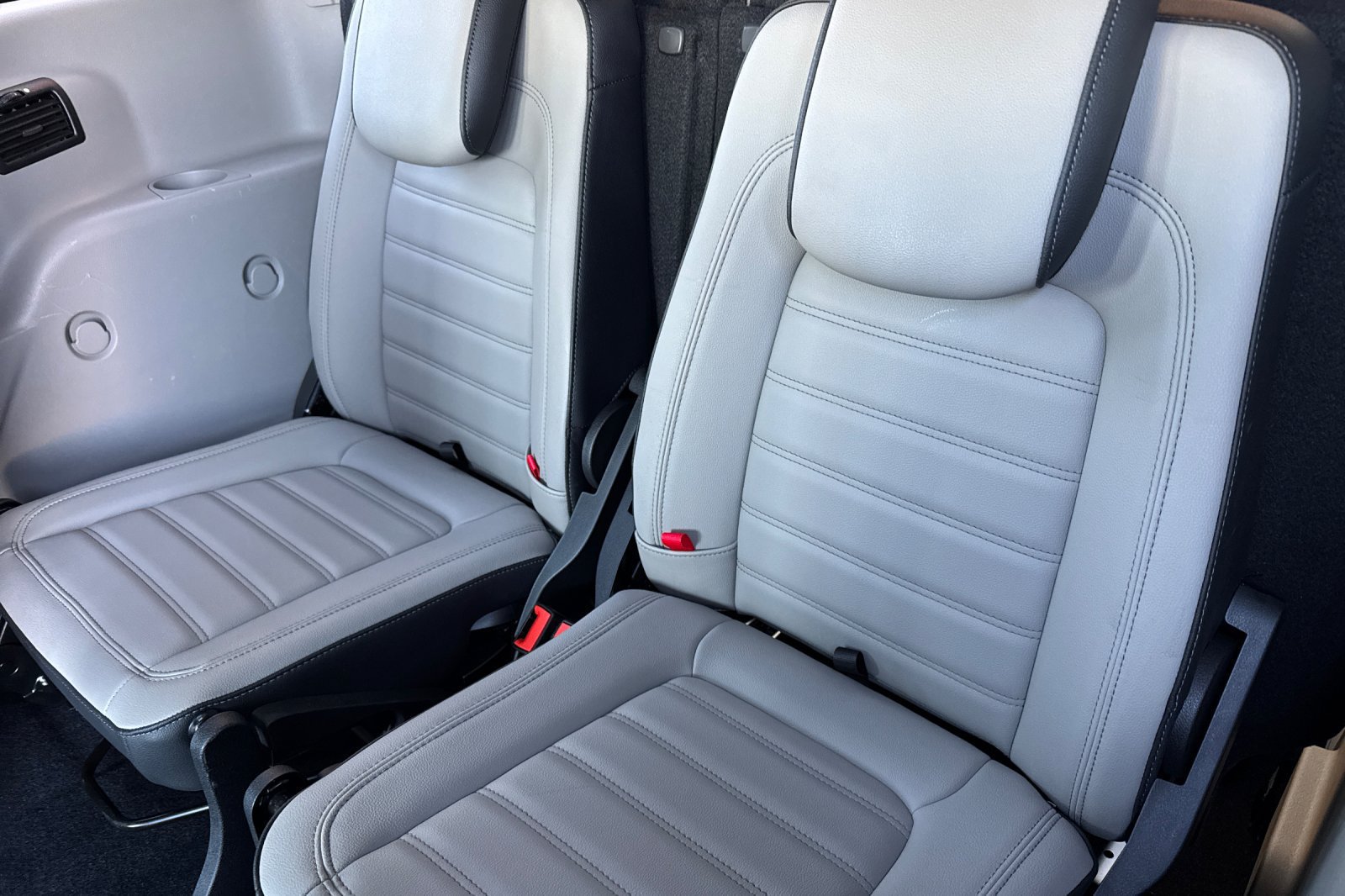 Used 2023 Ford Transit Connect Titanium FWD image 19