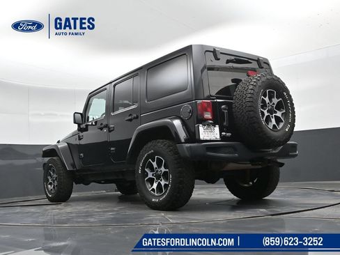 Used 2013 Jeep Wrangler Unlimited Rubicon w/ Connectivity Group AWD/4WD image 40