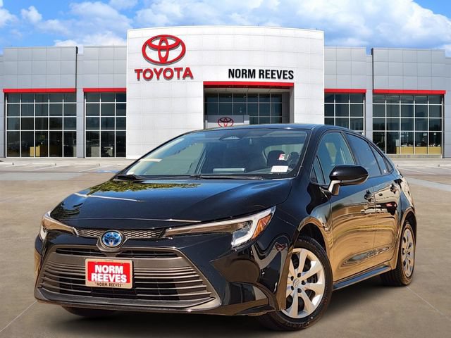 Used 2024 Toyota Corolla LE FWD image 1