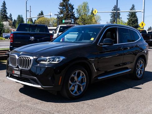 Used 2023 BMW X3 xDrive30i AWD/4WD image 3