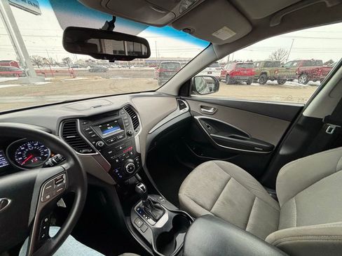 Used 2016 Hyundai Santa Fe SE image 13