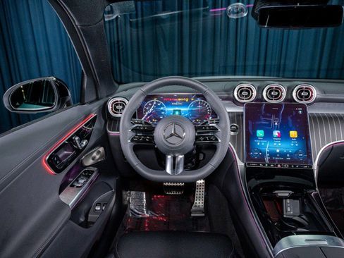 New 2025 Mercedes-Benz GLC 350e 4MATIC image 15