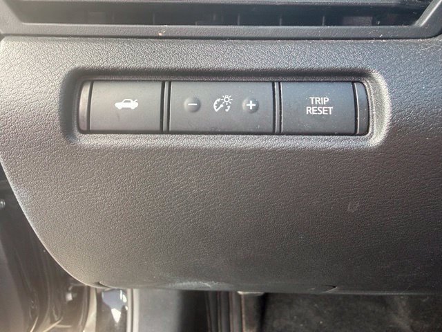 Used 2025 Nissan Altima 2.5 SV FWD image 23