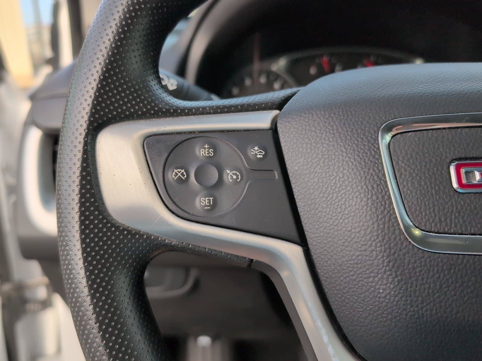 Used 2024 GMC Terrain SLE FWD image 26