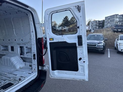Used 2023 Ford Transit 250 Low Roof AWD image 18