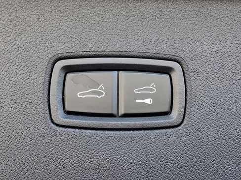 Used 2024 Porsche Cayenne S image 32