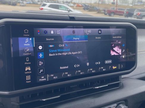 Used 2025 Jeep Wrangler Sport image 16