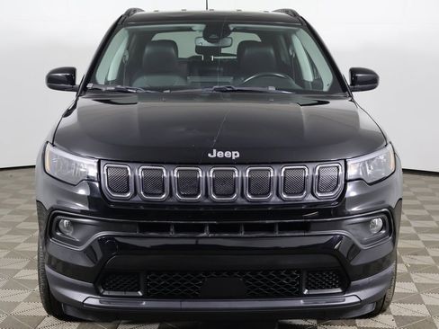 Used 2022 Jeep Compass Latitude image 10