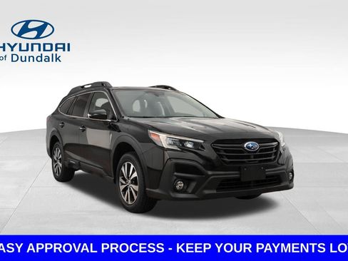 Used 2023 Subaru Outback Premium image 3