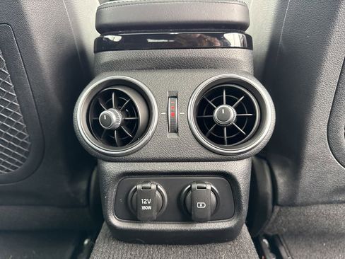 Used 2023 Kia Stinger GT-Line w/ Sun & Sound Package image 17