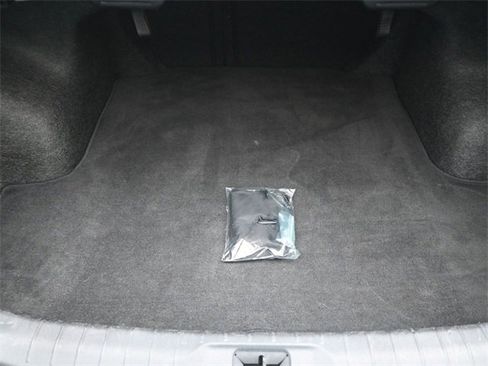 Used 2024 Nissan Altima 2.5 SV image 23