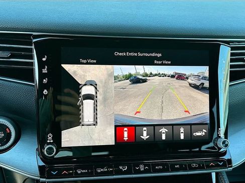 New 2026 Jeep Grand Wagoneer 4WD image 15