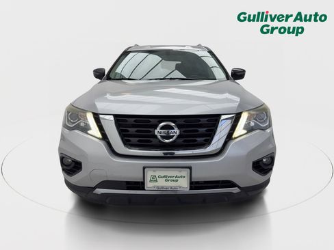 Used 2018 Nissan Pathfinder SV image 14