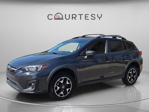 Used 2018 Subaru Crosstrek 2.0i image 1