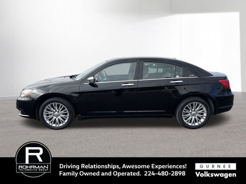 Used 2011 Chrysler 200 Limited image 5