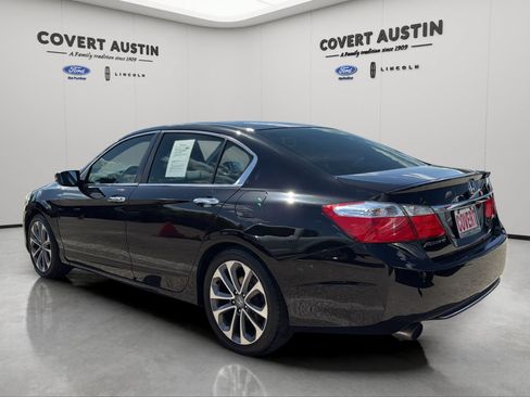 Used 2013 Honda Accord Sport image 3