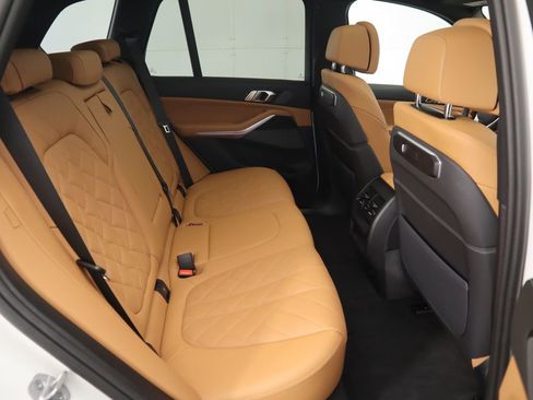 Used 2025 BMW X5 xDrive50e w/ Premium Package image 23