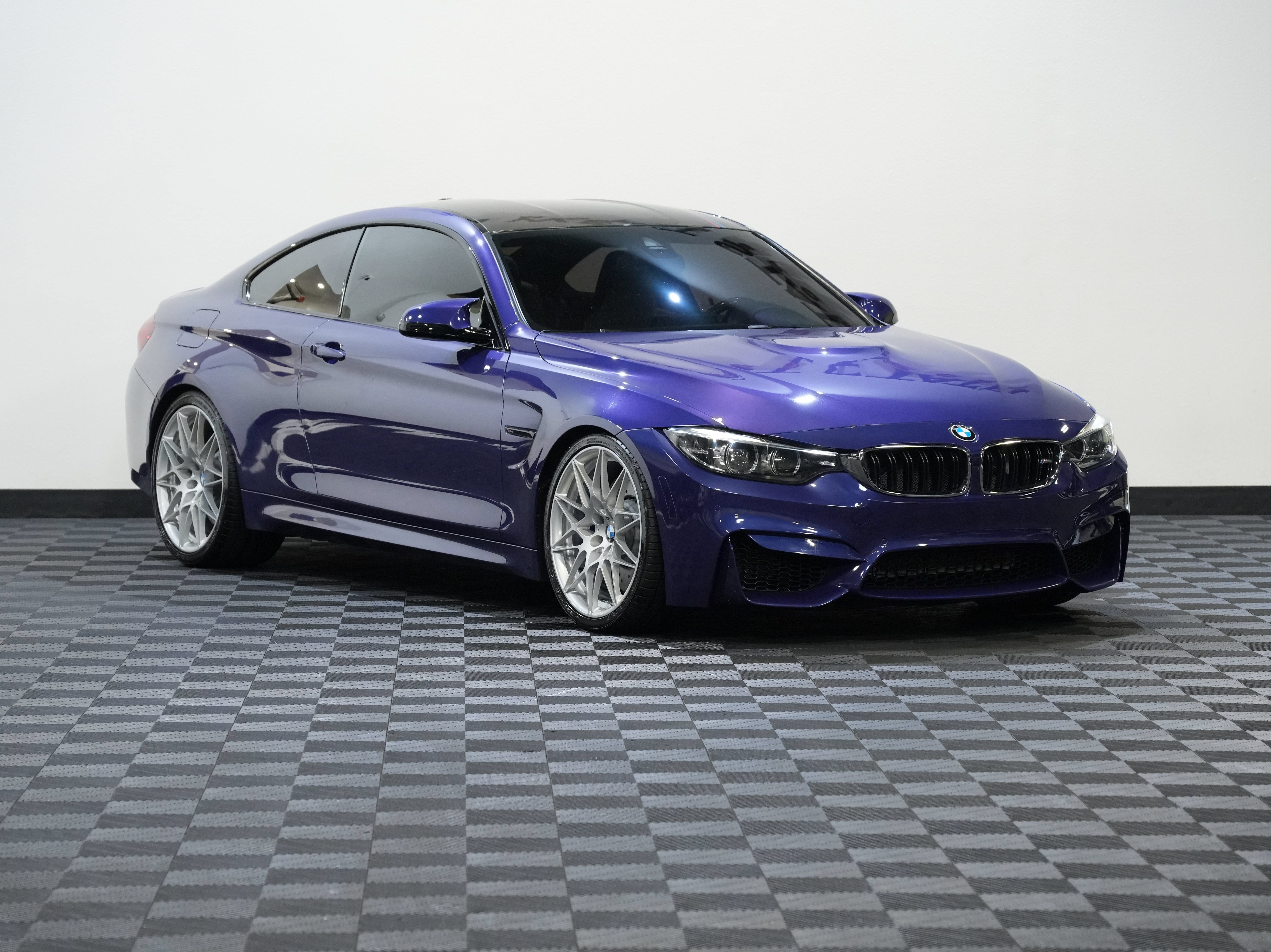 Used 2020 BMW M4 Coupe w/ Competition Package RWD image 5