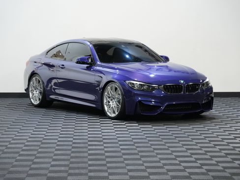 Used 2020 BMW M4 Coupe w/ Competition Package RWD image 5
