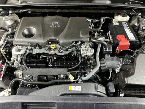 Used 2023 Toyota Camry SE image 10
