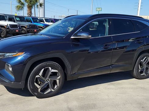 Used 2022 Hyundai Tucson Limited w/ Cargo Package AWD/4WD image 4