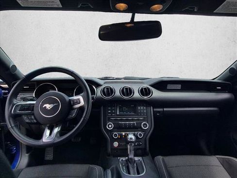 Used 2016 Ford Mustang Coupe RWD image 12