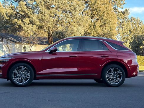 Used 2025 Genesis GV70 2.5T image 8