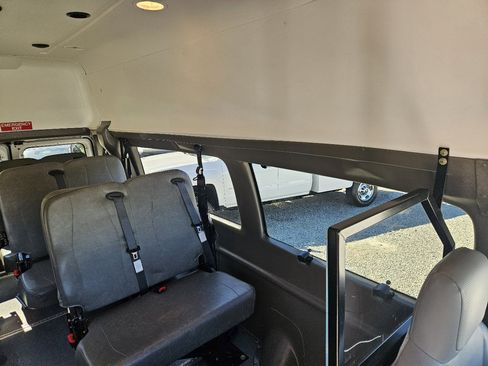 Used 2014 Ford E-350 and Econoline 350 Extended Super Duty w/ Power Group image 29