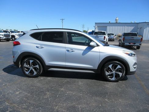 Used 2017 Hyundai Tucson Value FWD image 5