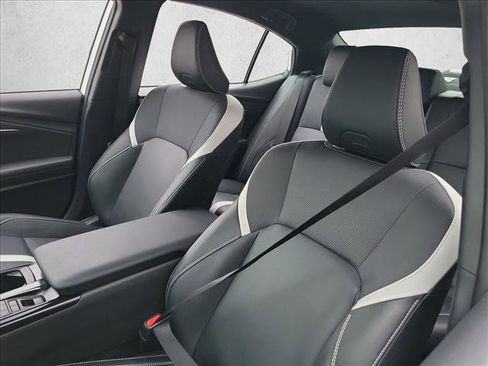 Used 2025 Toyota Camry SE image 13