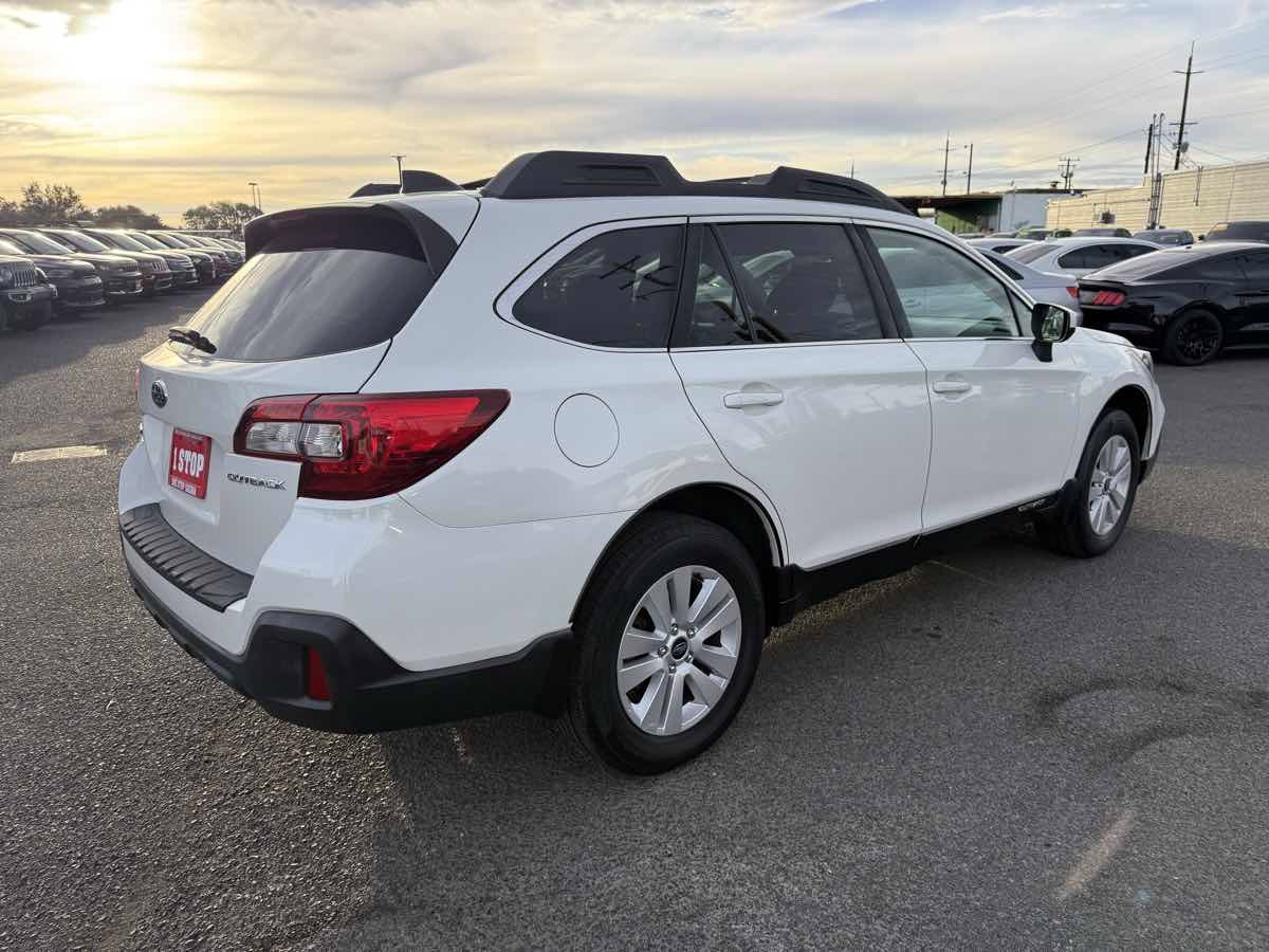 Used 2019 Subaru Outback 2.5i Premium w/ Popular Package #2 AWD/4WD image 5
