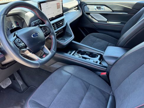 Certified 2025 Ford Explorer ST AWD/4WD image 12