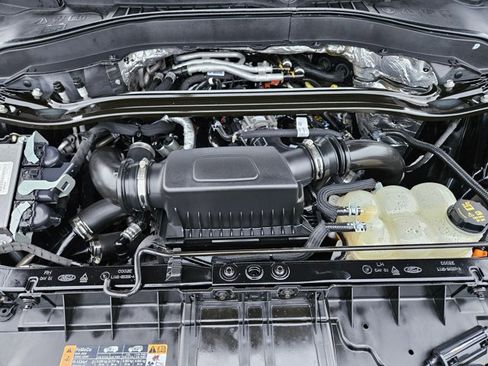 Used 2020 Ford Explorer ST w/ ST High-Performance Pack image 27