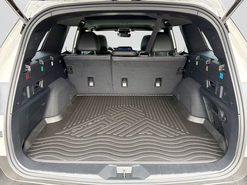 New 2026 Subaru Outback Limited XT image 38