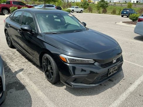 Used 2024 Honda Civic Sport image 3