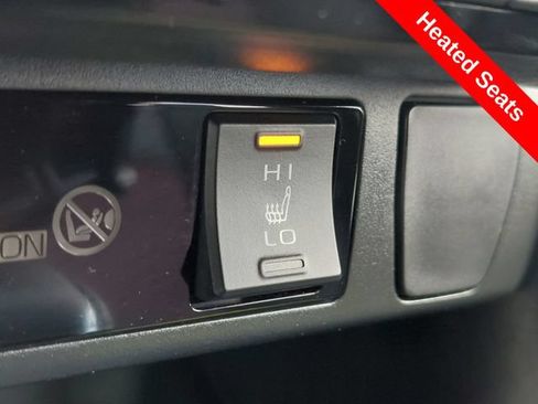 Used 2025 Toyota RAV4 XSE w/ Weather Package AWD/4WD image 14