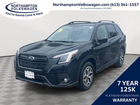 Used 2023 Subaru Forester Premium AWD/4WD image 1
