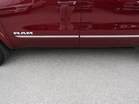 Used 2023 RAM 1500 Limited AWD/4WD image 14