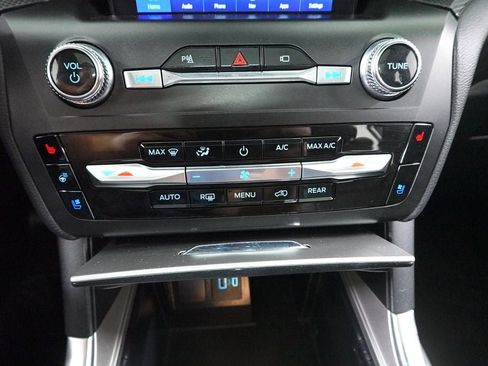 Used 2020 Ford Explorer ST w/ ST Street Pack image 21