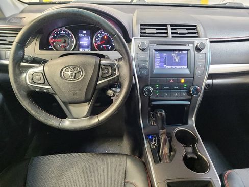 Used 2017 Toyota Camry SE FWD image 22