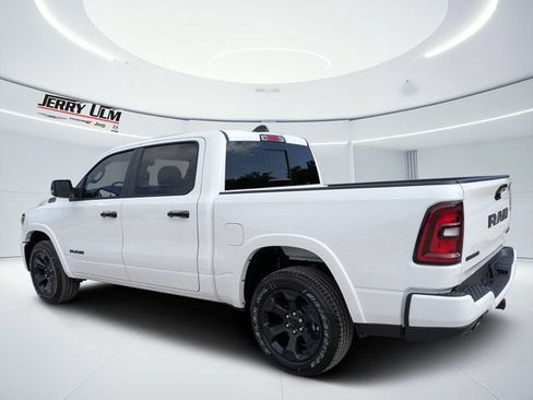 New 2026 RAM 1500 Big Horn AWD/4WD image 5