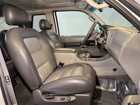 Used 2003 Ford Explorer RWD image 19