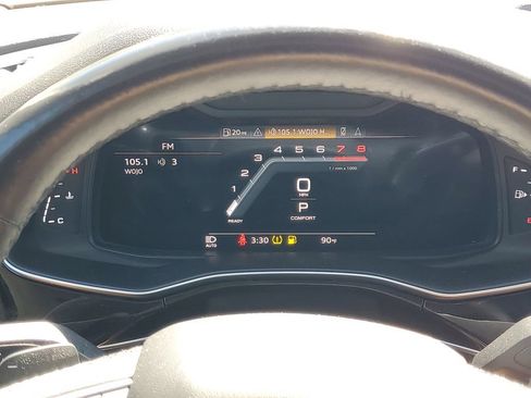 Used 2022 Audi Q7 3.0T Premium Plus AWD/4WD image 32