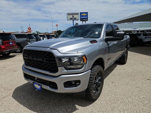 Used 2024 RAM 2500 Lone Star w/ Night Edition AWD/4WD image 4